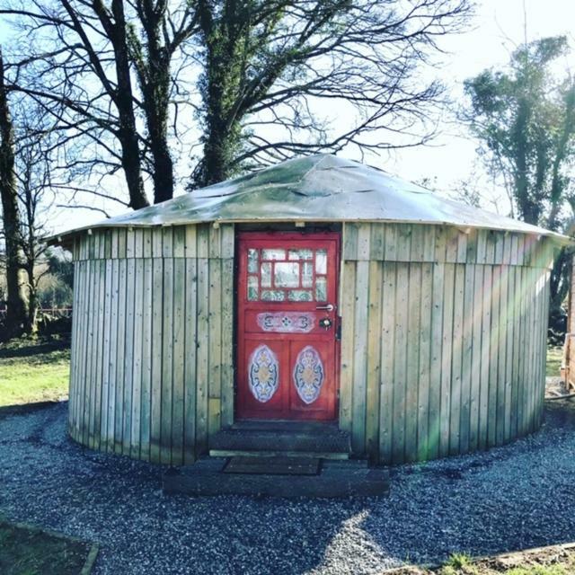 Mcclure Yurt At Carrigeen Glamping Kilkenny Exterior foto